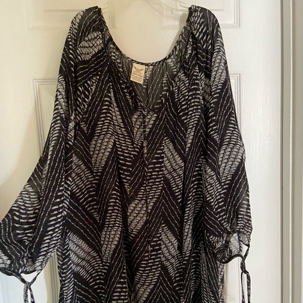 Love this blouse!!!